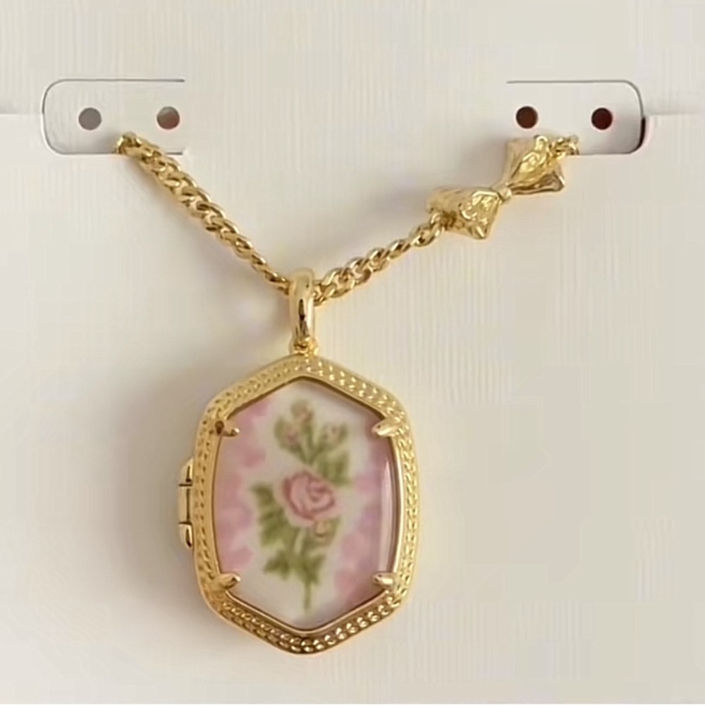 LoveShackFancy x Kendra Scott blooming heirloom pink locket gold bow necklace - Picture 3 of 9